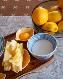 Amber stitch tablecloth